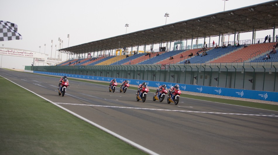 Finish moment Race 1 Round 2 Losail Shell Advance Asia Talent Cup 2016