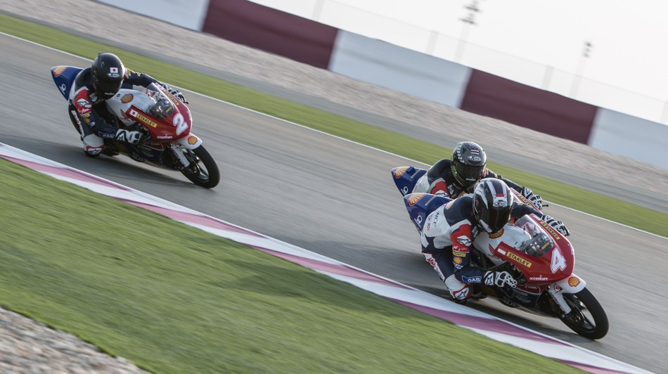 Last moments Race 1 Round 2 Losail Salim Ogura Masaki Shell Advance Asia Talent Cup 2016