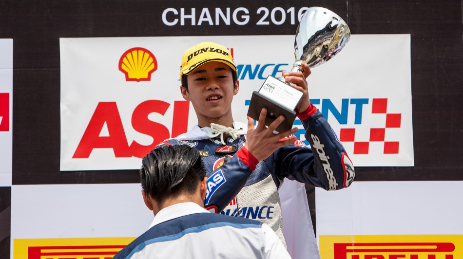 Podium ceremony Ai Ogura Round1 Chang Int Circuit SAATC 2016