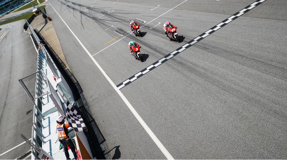 Race 2 Sepang finish line